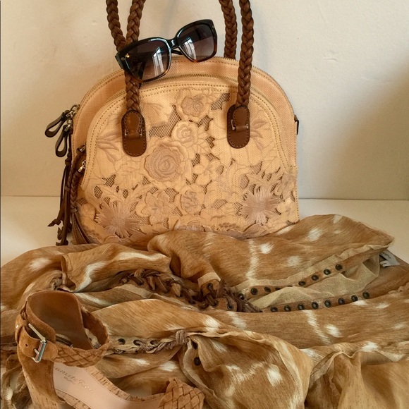 VERY RARE VINTAGE NWT LEGENDARY YVES ST LAURENT SILK RIVE GOUCHE SAFARI BLOUSE - Picture 14 of 15